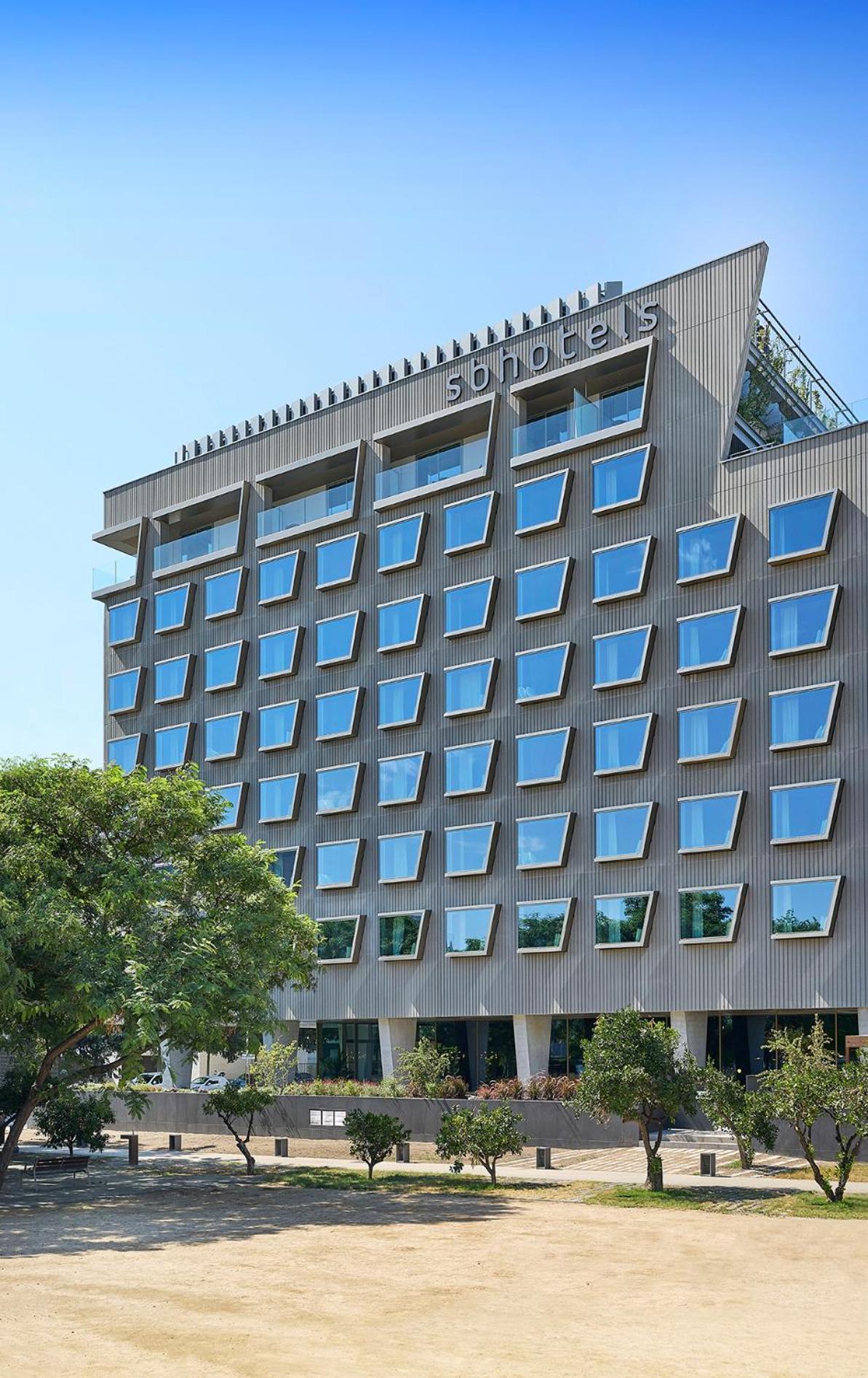 Hotel Sb Win 4 Sup Sant Feliu de Llobregat Bagian luar foto