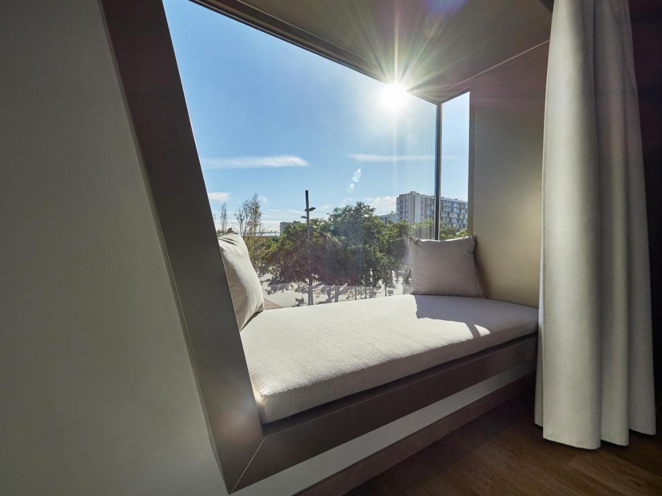 Hotel Sb Win 4 Sup Sant Feliu de Llobregat Bagian luar foto