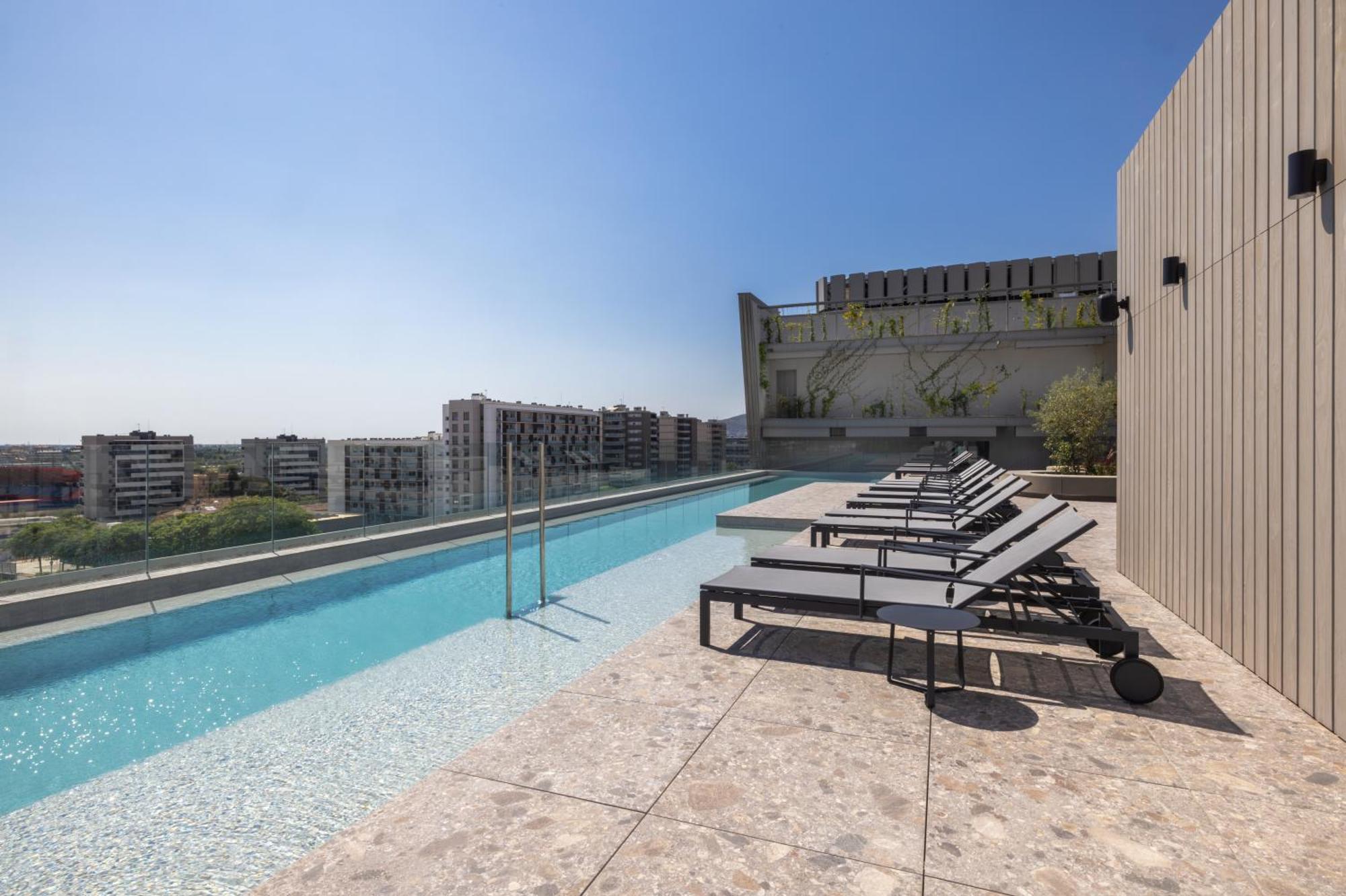 Hotel Sb Win 4 Sup Sant Feliu de Llobregat Bagian luar foto